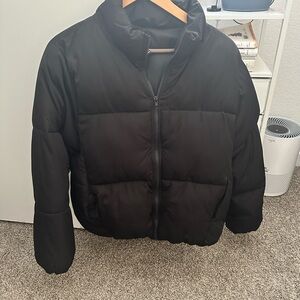 Women's cropped Black Puffer Jacket with cinched tie size large